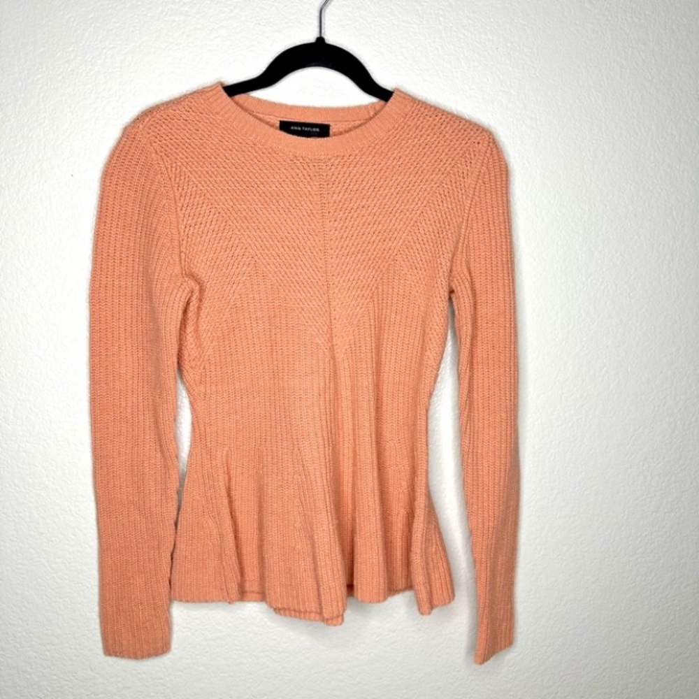 Ann Taylor Peach Chunky Wool
blend Sweater Medium